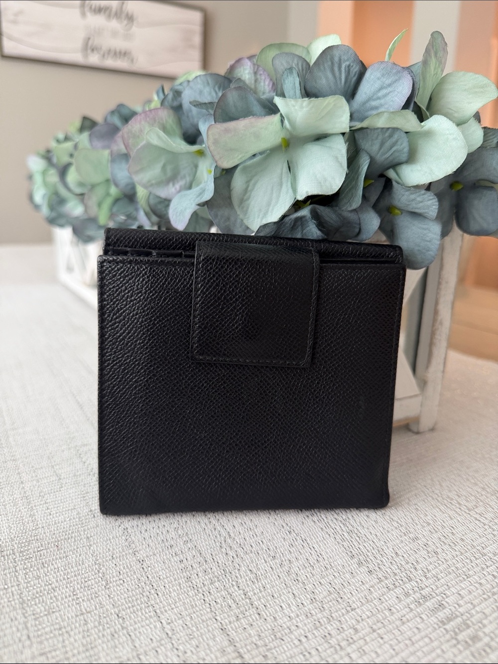 Bulgari Black Textured Leather Compact Wallet with Signature Ring - Picture 5 of 12